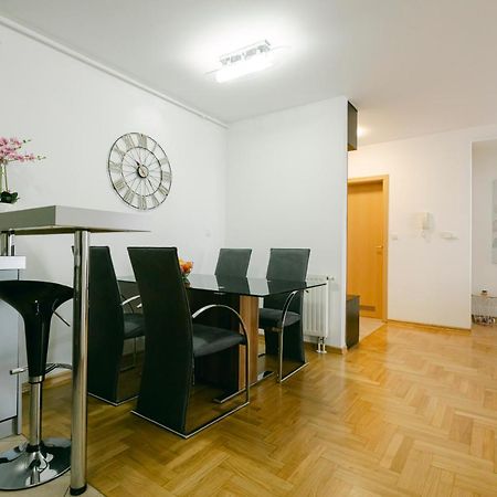 Ladenta Apartman*** Zagreb Extérieur photo
