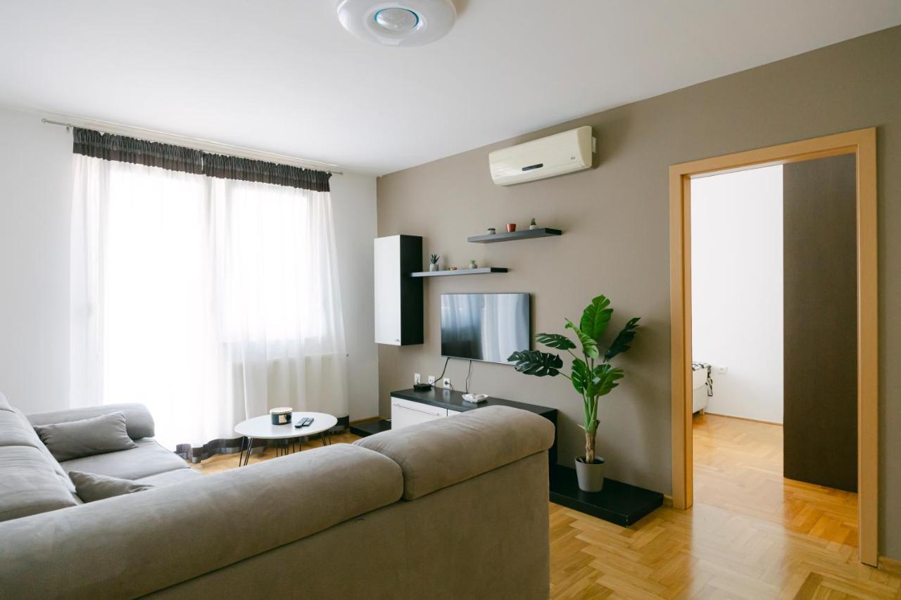 Ladenta Apartman*** Zagreb Extérieur photo