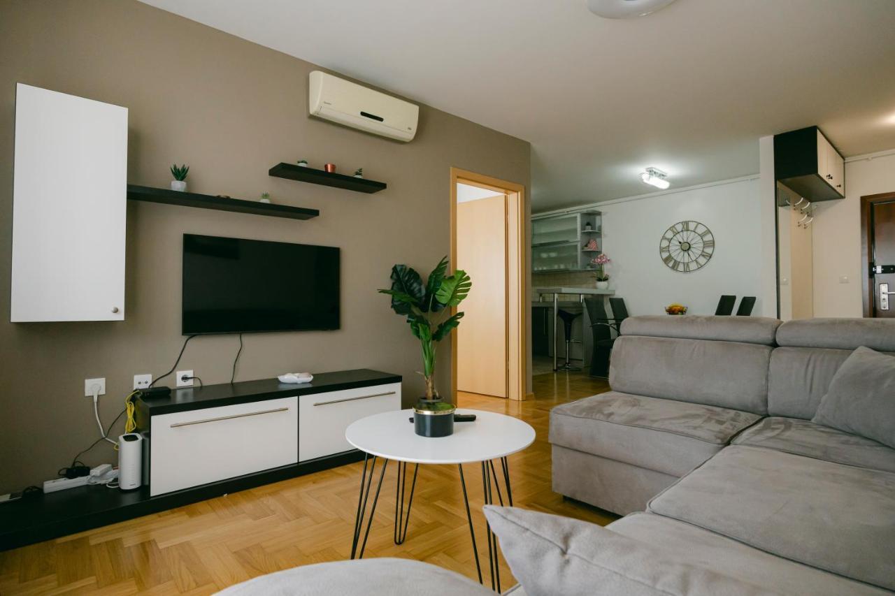 Ladenta Apartman*** Zagreb Extérieur photo